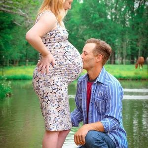 Maternity bliss dress, only worn for pictures.